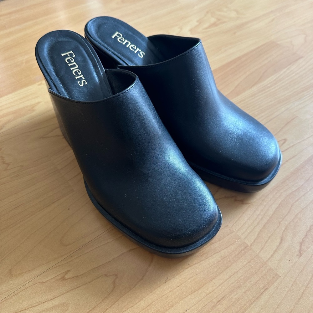 Black Women's Mules